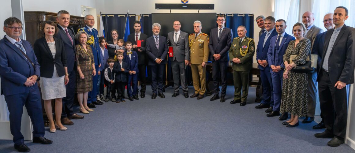 Calin Fabian Marek Sobola Tomáš Kopták Martin Drobňák Servare et Manere